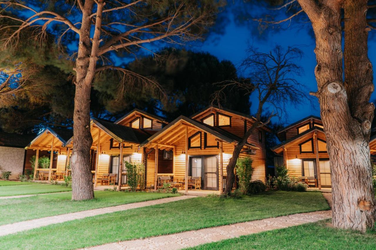 Pino Mar Luxury Bungalows 에르데크 외부 사진